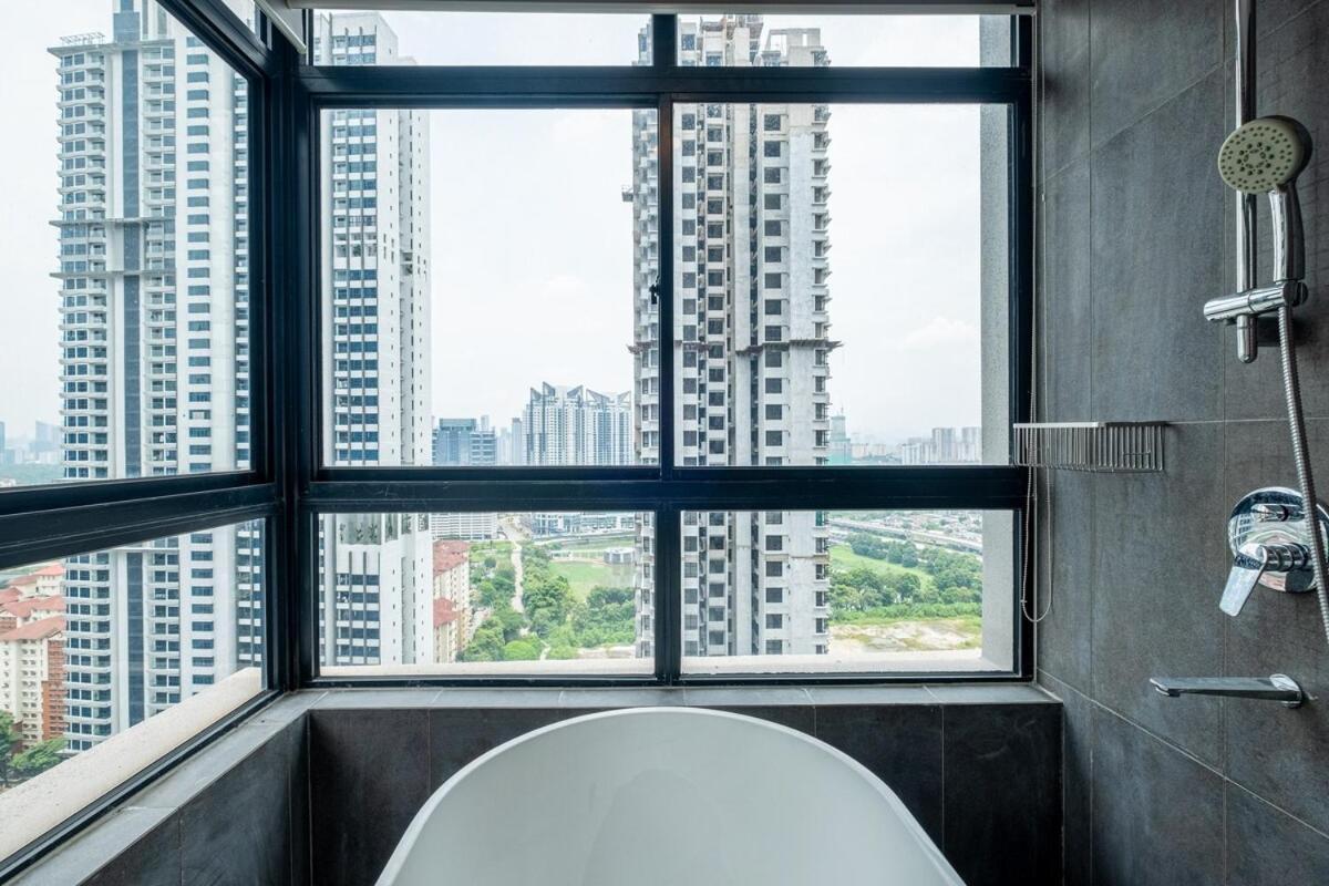 Lego Dino Haven Astoria Ampang 12pax 6km Klcc Apartamento